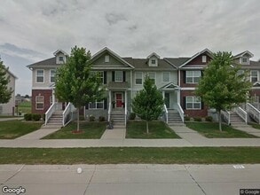 Building Photo - 205 SE Booth Ave