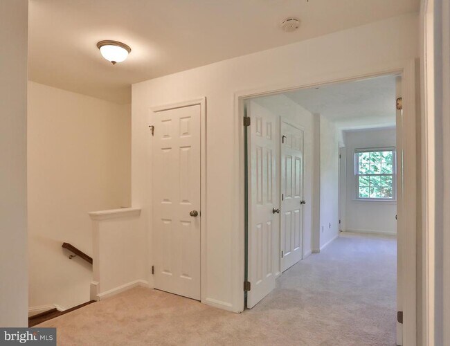 Building Photo - 2402 Windbreak Dr
