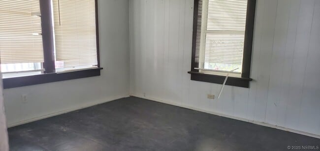 Building Photo - 666 Dora St