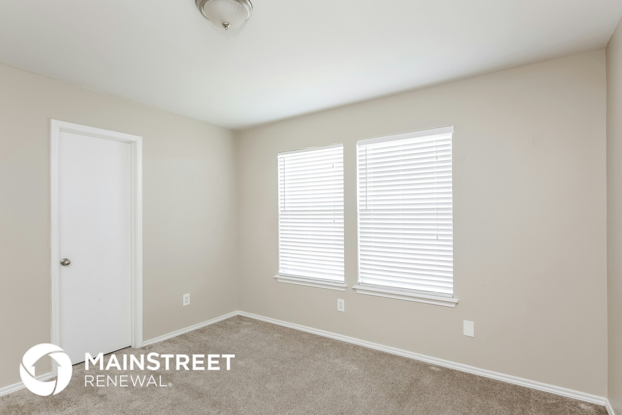 Building Photo - 2206 Midbury Dr