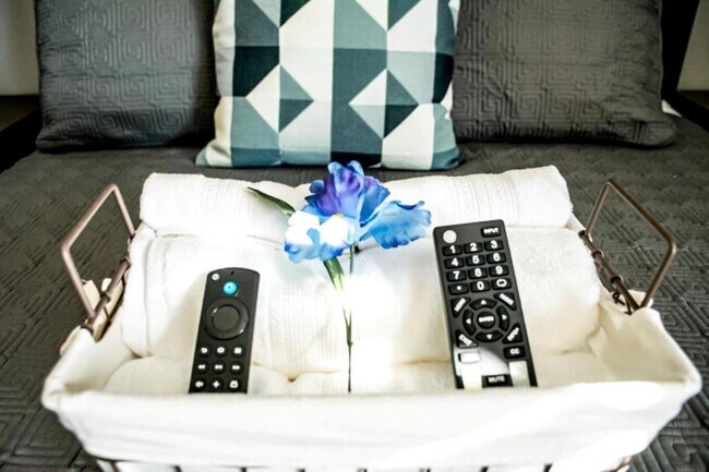 Building Photo - 5206 Colfax Pl