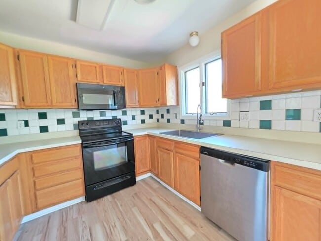 Building Photo - 1405 Bantry Ln