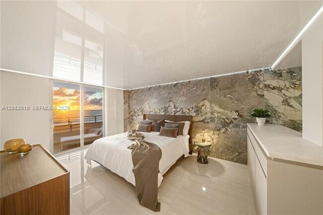 Building Photo - 5555 Collins Ave