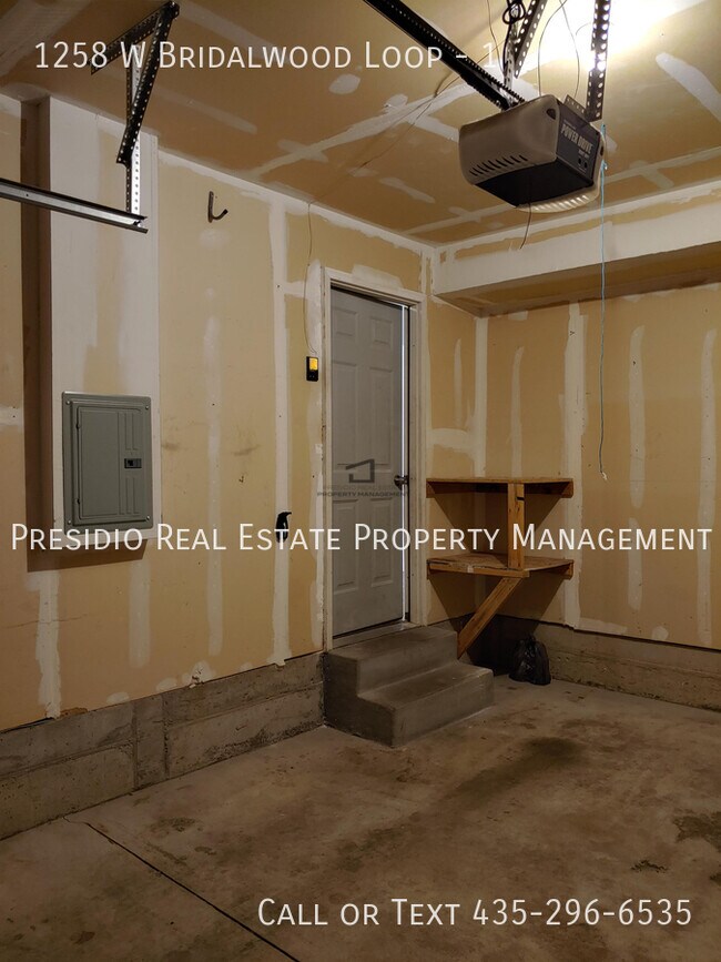 Building Photo - 1258 W Bridlewood Lp