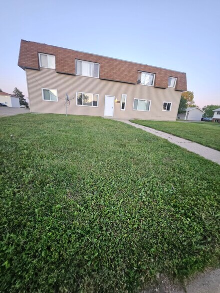 Primary Photo - 1825 5th St SE