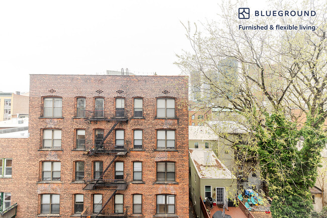 Building Photo - 222 Montgomery St