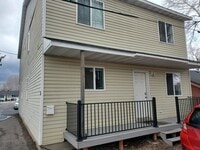 Building Photo - 121 S 2nd W