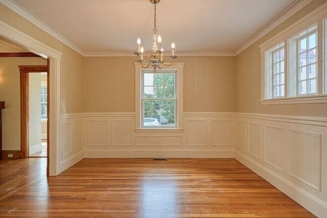 Building Photo - 71 Church St