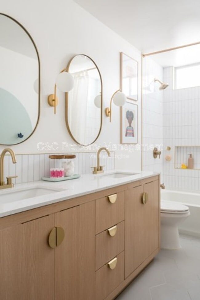 Building Photo - 5234 Chariton Ave