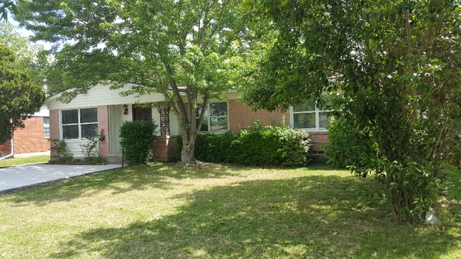 Building Photo - 10852 Cassandra Way