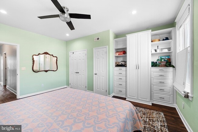 Building Photo - 1236 Snyder Ave