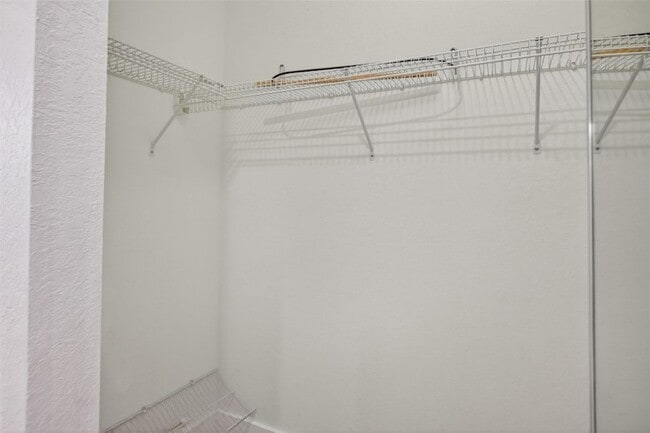 Building Photo - 2678 Center Ct Dr