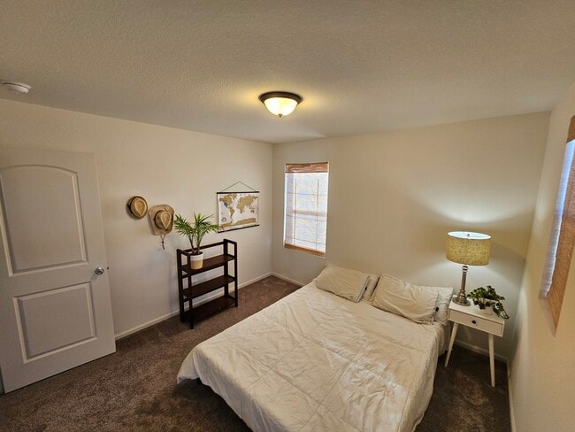 Building Photo - 6214 Long Branch Dr