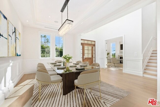 Building Photo - 9929 Anthony Pl