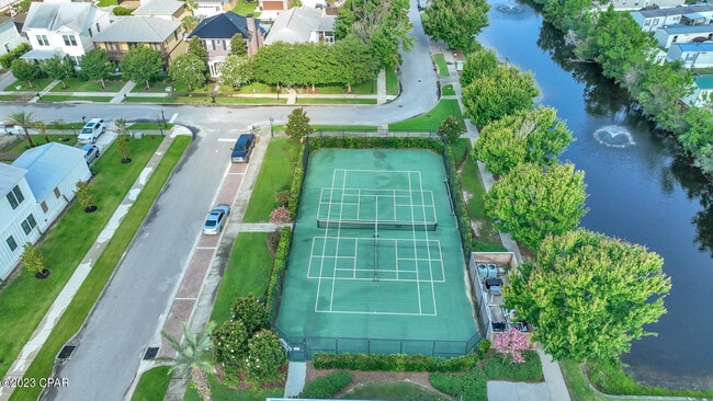 Building Photo - 316 Coral Gables St