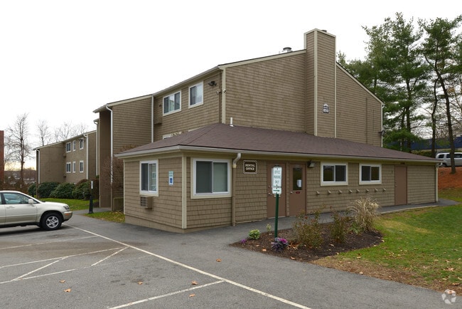 Primary Photo - Wampanoag Village Apartments