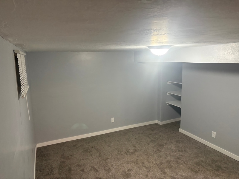 Building Photo - 8757 W Helen Dr