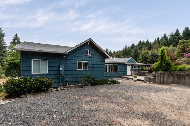 Primary Photo - 32345 Baumgardner Ln