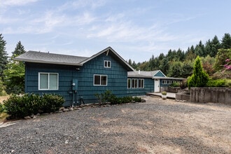 Building Photo - 32345 Baumgardner Ln