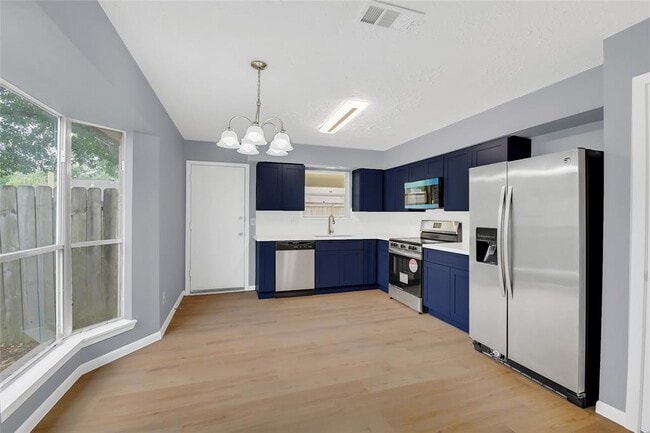 Building Photo - 4534 Towergate Dr