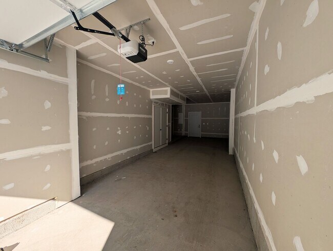 Building Photo - Brand New, Never Lived in!