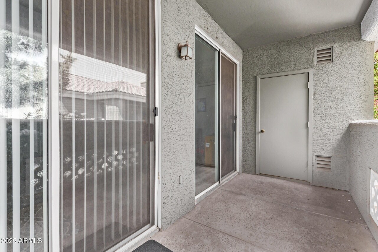 Building Photo - 2929 W Yorkshire Dr