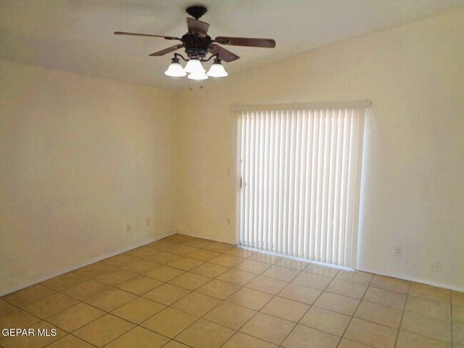 Building Photo - 12357 Tierra Buena Dr