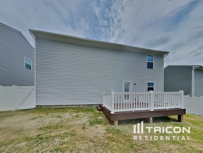 Building Photo - 3353 Thorpe Rd