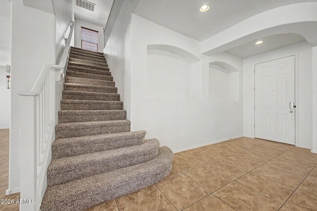 Building Photo - 15102 W Westview Dr