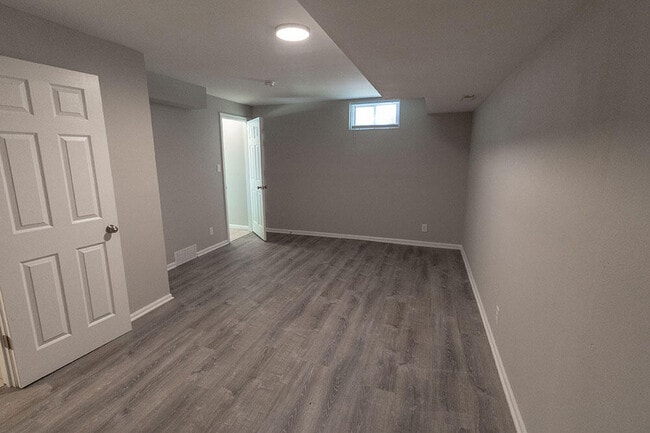 Building Photo - 1321 S Roseta Ave