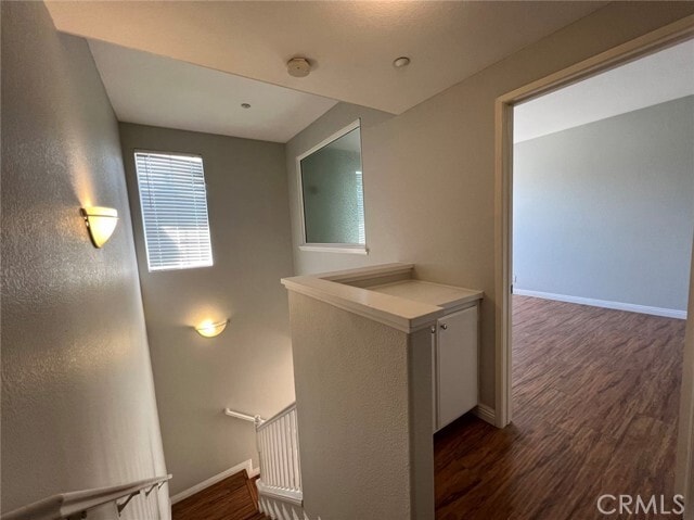 Building Photo - 305 Birch Grove