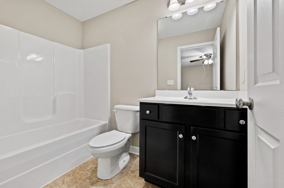 Building Photo - 730 Village Creek Dr
