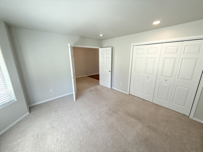 Building Photo - 3 bedroom, 2 bath home on Harbor Links Golf Course
