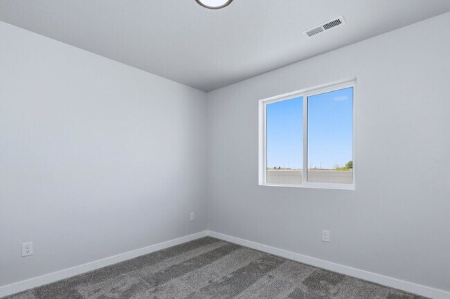 Building Photo - 9093 W Camellia St