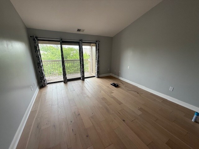 Building Photo - 3800 Rosemont Blvd