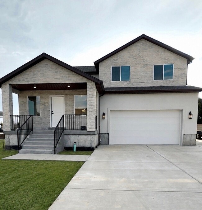 Building Photo - 266 S 1400 W