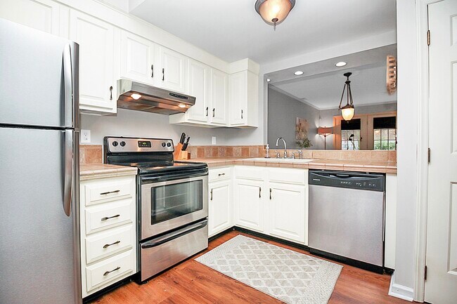 Building Photo - 2754 Tiergarten Ln