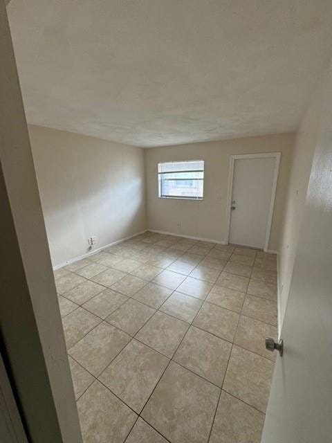 Building Photo - 670 NE 46th Ct