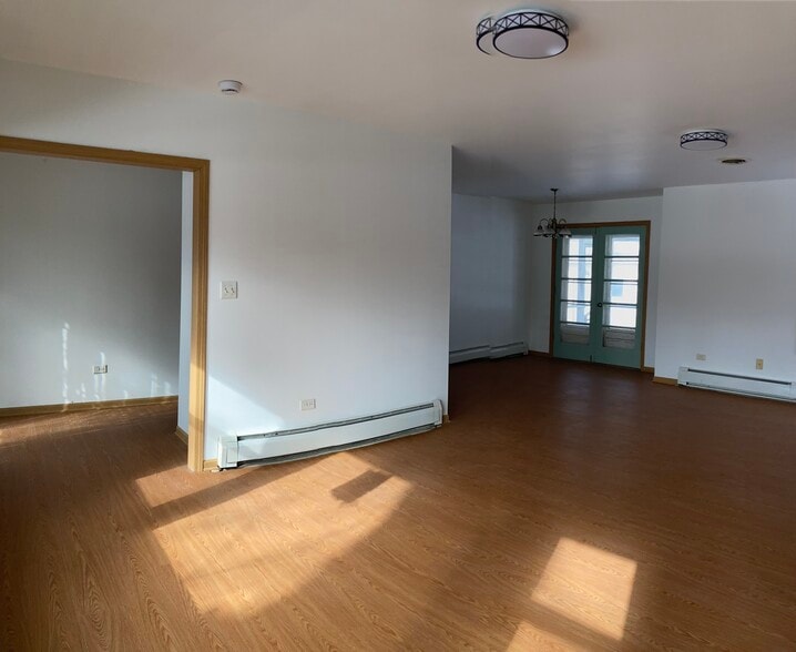 Building Photo - 638 Pearl St