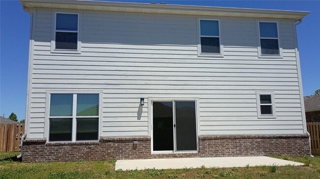 Building Photo - 2141 Bluebonnet Ln