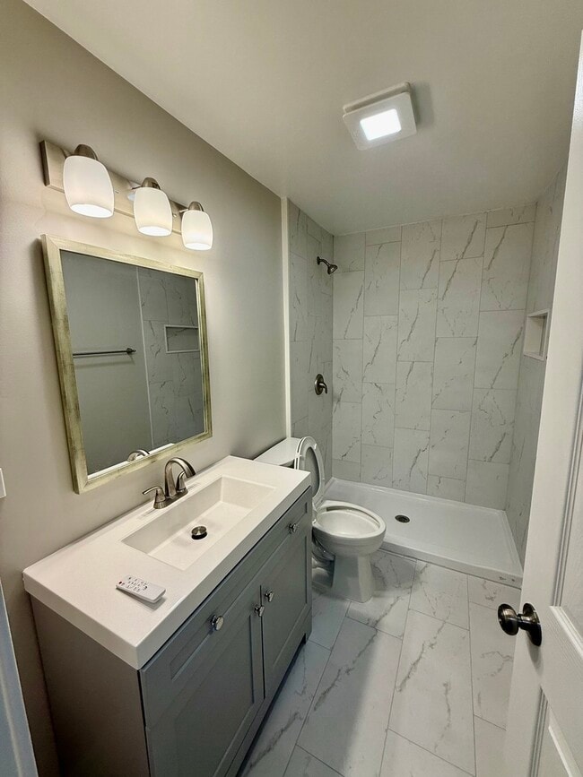 Building Photo - 146 S 9th Ave