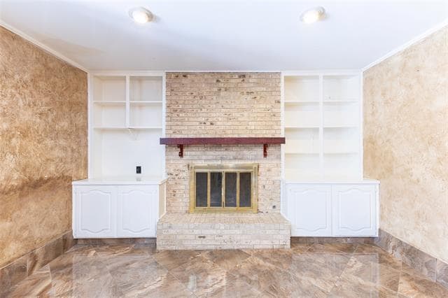 Building Photo - 2418 Ingleside Dr