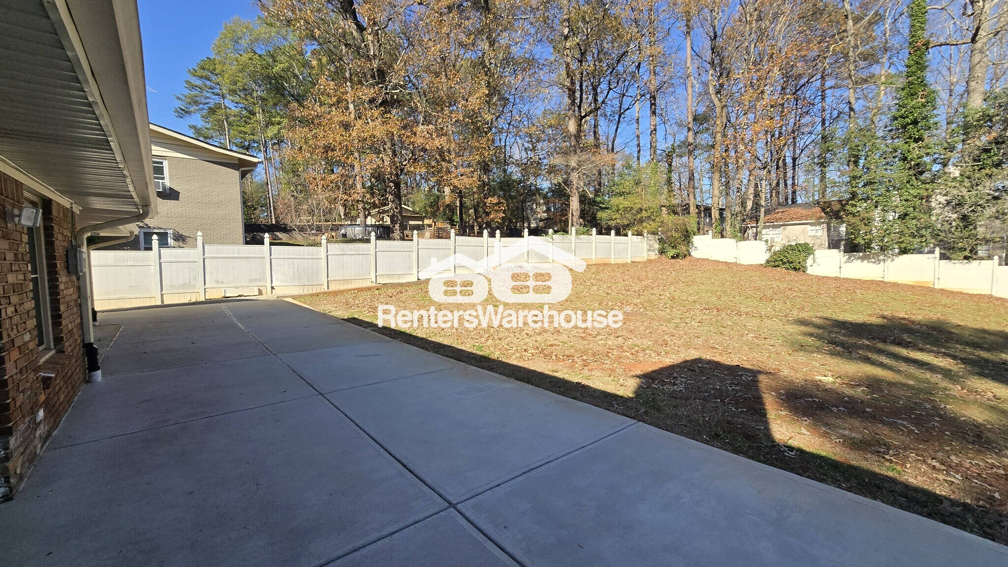 Building Photo - 3582 Cloudland Dr