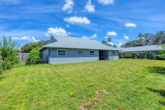 Building Photo - 618 Eastpointe Ct