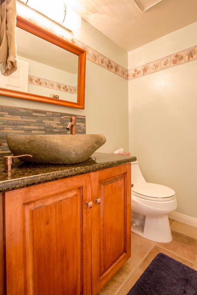 Building Photo - 3258 Lower Ridge Rd