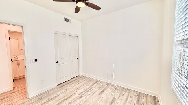 Building Photo - 4374 Nautilus Way