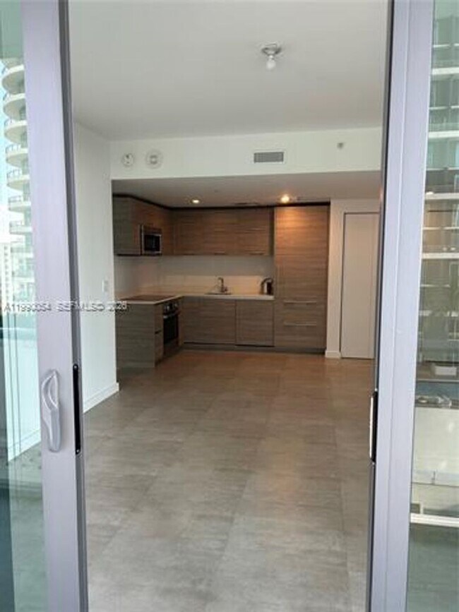 Building Photo - 1300 S Miami Ave