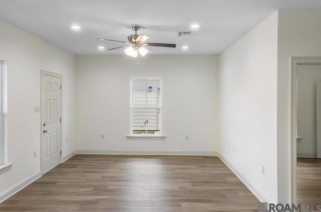 Building Photo - 6908 Goya Ave