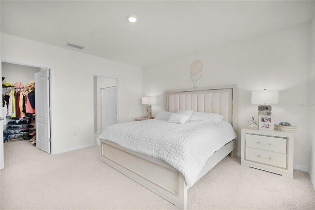 Building Photo - 1749 Southfork Dr