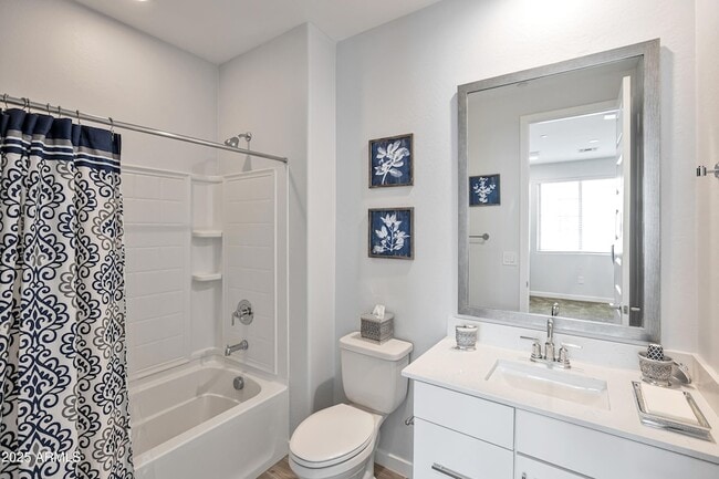 Building Photo - 4100 S Pinelake Way